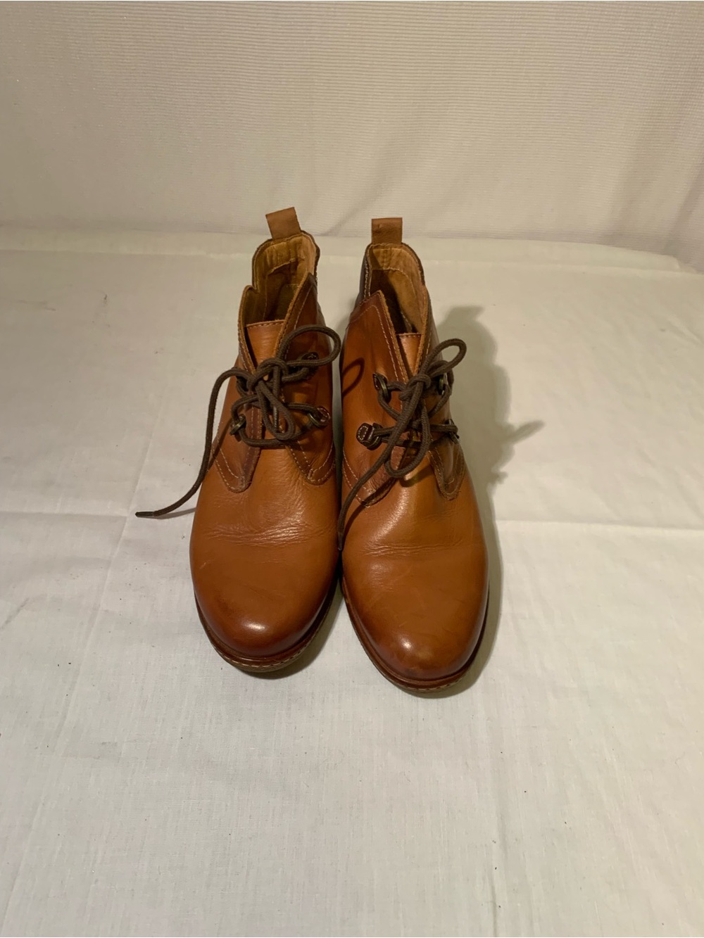 Pikolinos leather lace-up ankle boot US size 9,5